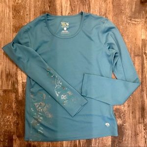 Mountain Hardwear tee / base layer SMALL